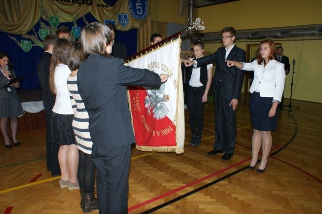 Zespół Szkół nr 5 obchodził swoje 40-lecie, UM w Jastrzębiu-Zdroju