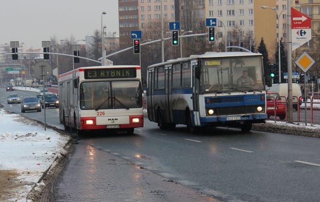 Jak autobusy kursować będą w okresie świątecznym?, 