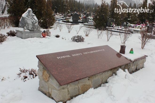 Nienarodzone dzieci mają swój grób na cmentarzu w Ruptawie, pww