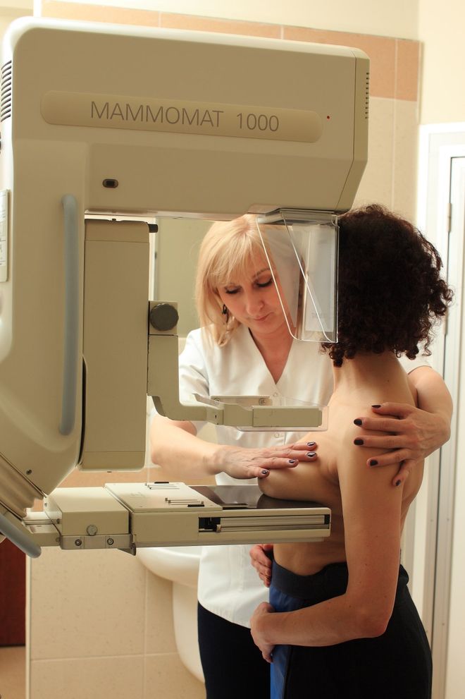 Bezpłatna mammografia dla jastrzębianek na Dzień Kobiet, materiały prasowe