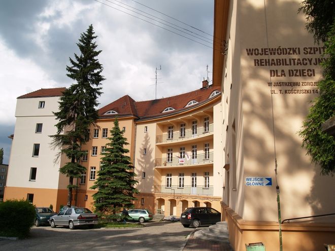 Szpital rehabilitacyjny bez kontraktu. Władze miasta protestują, UM w Jastrzębiu-Zdroju