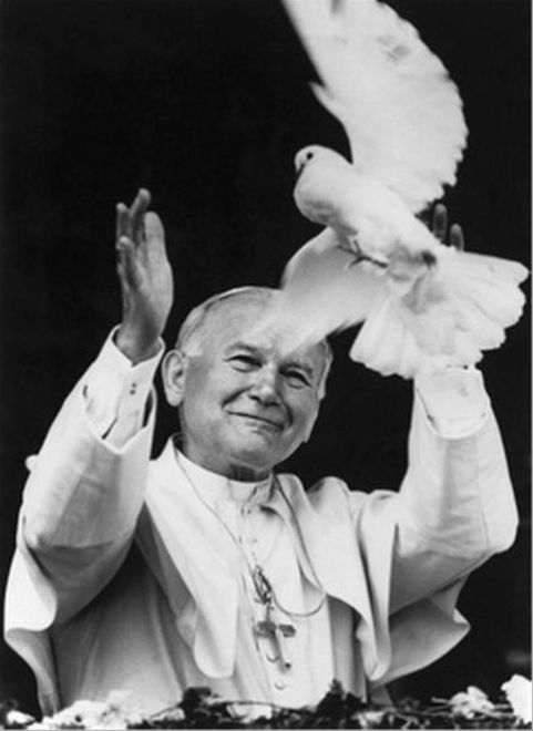 Śladami Jana Pawła II, czyli wystawa fotograficzna w 3D   , Materiały prasowe
