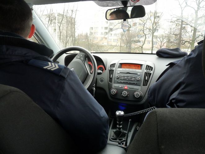 Pijany 32-latek wyzywał interweniujących policjantów, KMP w Jastrzębiu-Zdroju