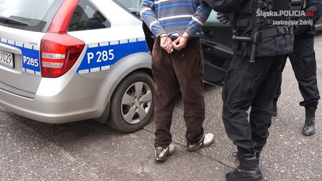 Jastrzębianin włamał się do samochodu twierdząc, że chciał odzyskać telefon, KMP w Jastrzębiu-Zdroju