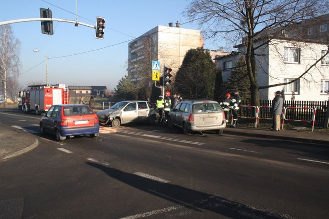 23-latka zderzyła się z ciężarówką, KMP w Jastrzębiu-Zdroju