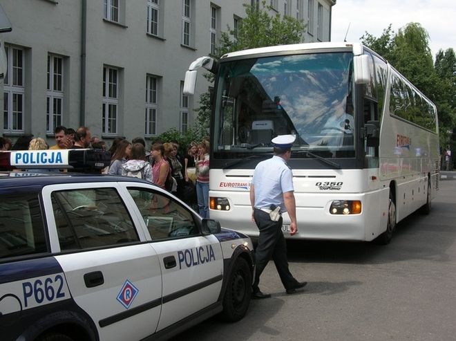 Przed feriami policjanci skontrolują autobusy, archiwum