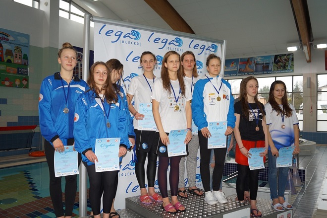 KS Nautilus wywalczył III miejsce na zawodach I rundy Klubowego Pucharu Polski. Zuzanna Rzepka skończyła zawody z rekordem Polski