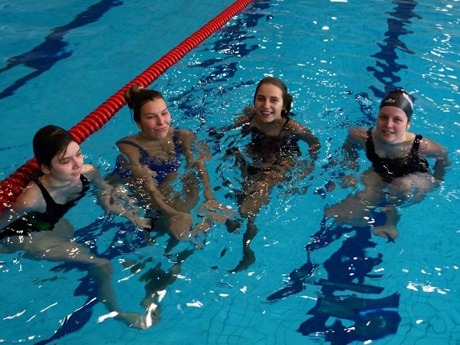10 grudnia na pływalni Nautilus odbyły się pływackie zawody dla uczniów szkół ponadgimnazjalnych