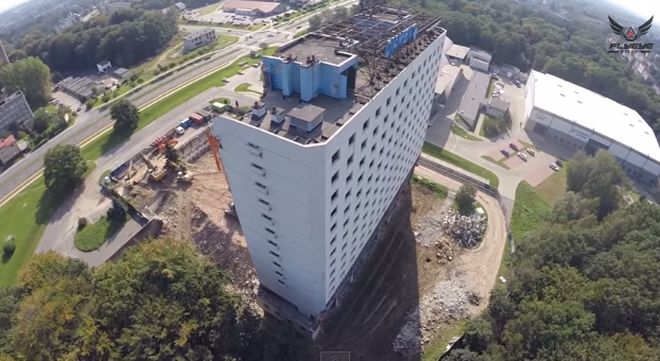 Dzięki internautom możemy „z góry” zobaczyć wyburzany hotel Diament, FlyEye video